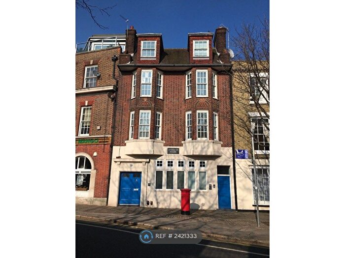 2 Bedroom Flat To Rent In Spinnaker House, Portsmouth, PO1