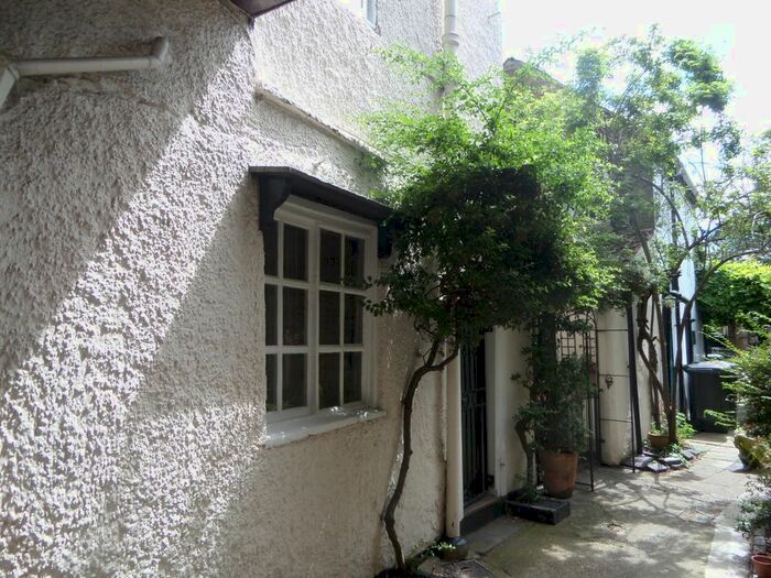 Studio To Rent In Market Square, Waltham Abbey, EN9