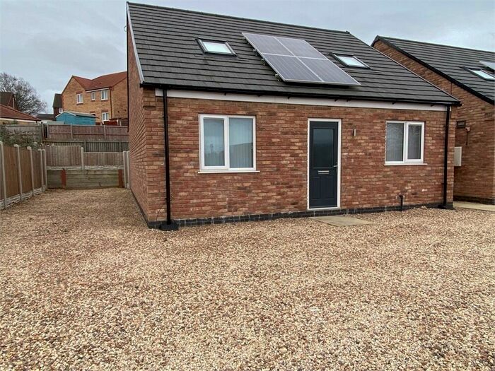 3 Bedroom Detached Bungalow To Rent In Plantation Hill, Worksop, S81