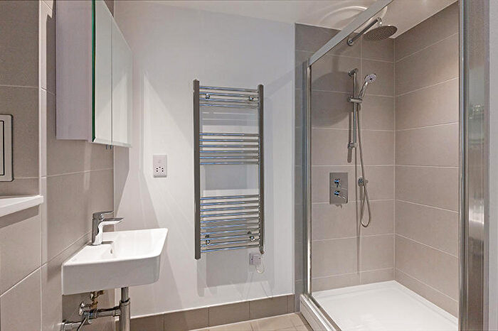 2 Bedroom Apartment To Rent In Hawkins & George, Bristol Bristol, BS1