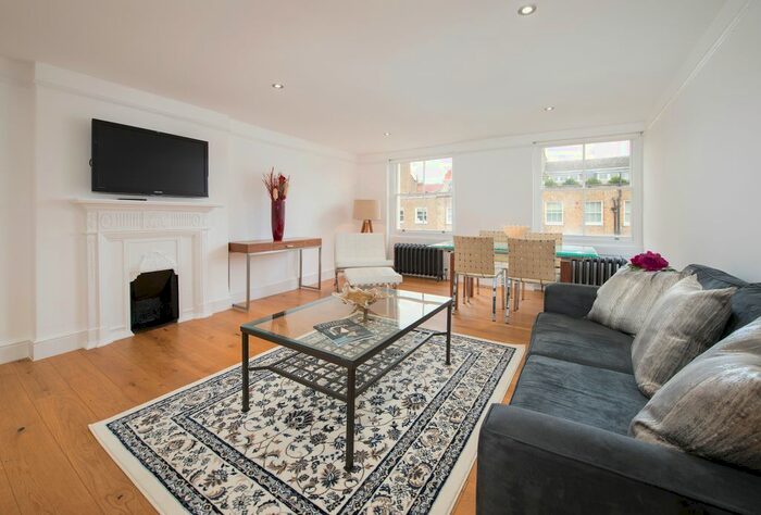 2 Bedroom Flat To Rent In Gloucester Place, London, W1U