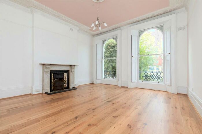 2 Bedroom Flat To Rent In Highbury New Park, Highbury, Islington, London, N5