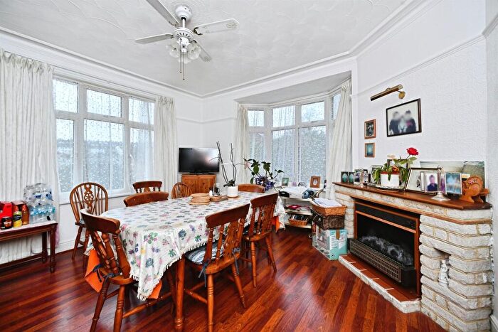 4 Bedroom Detached House For Sale In Dudley Road, Brighton, BN1