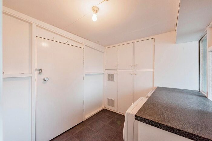 2 Bedroom Detached Bungalow For Sale In Kingsway, Mildenhall, Bury St. Edmunds, IP28