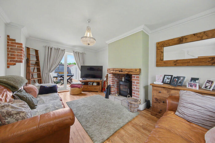 3 Bedroom Semi-Detached House For Sale In Walton Crescent, Walton, Chesterfield, S40