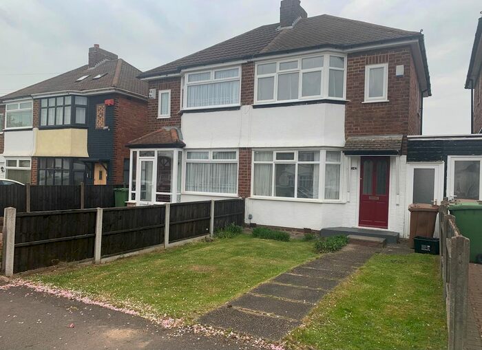 2 Bedroom Property To Rent In Marcot Road, Solihull, B92