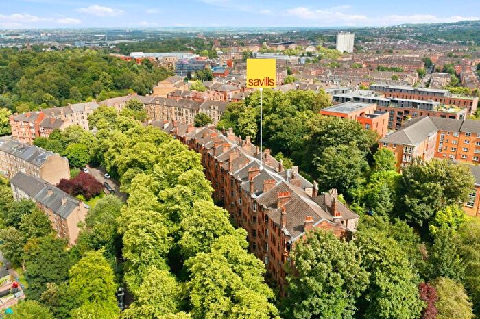 3 Bedroom Apartment For Sale In Camphill Avenue, Glasgow, Glasgow City, G41