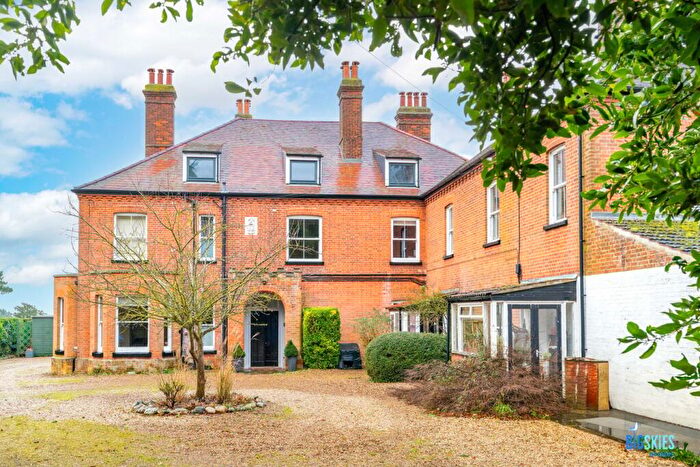 2 Bedroom Apartment For Sale In Weybourne, Holt, NR25