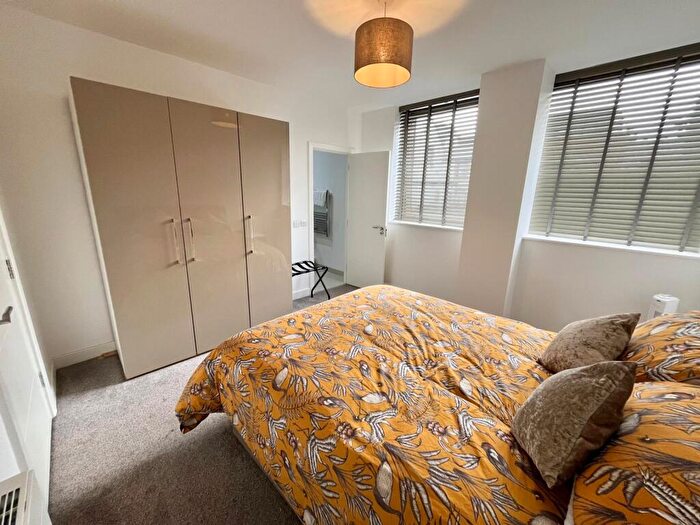 2 Bedroom Apartment To Rent In Hamilton Street, Cardiff, CF11