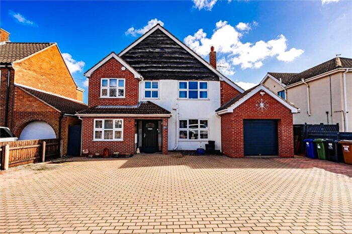 4 Bedroom Detached House For Sale In Scartho Road, Grimsby, DN33