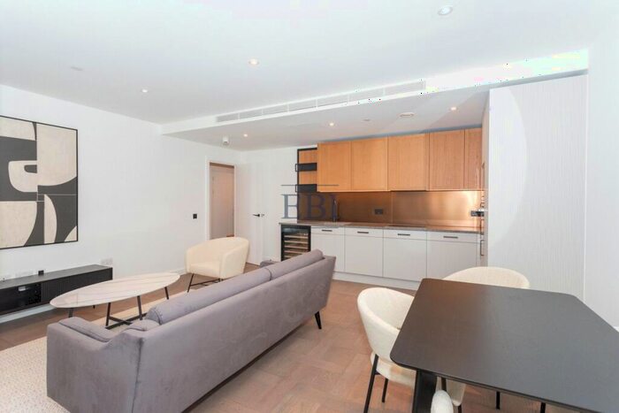 2 Bedroom Apartment To Rent In Merino Gardens, London Dock, Wapping, E1W