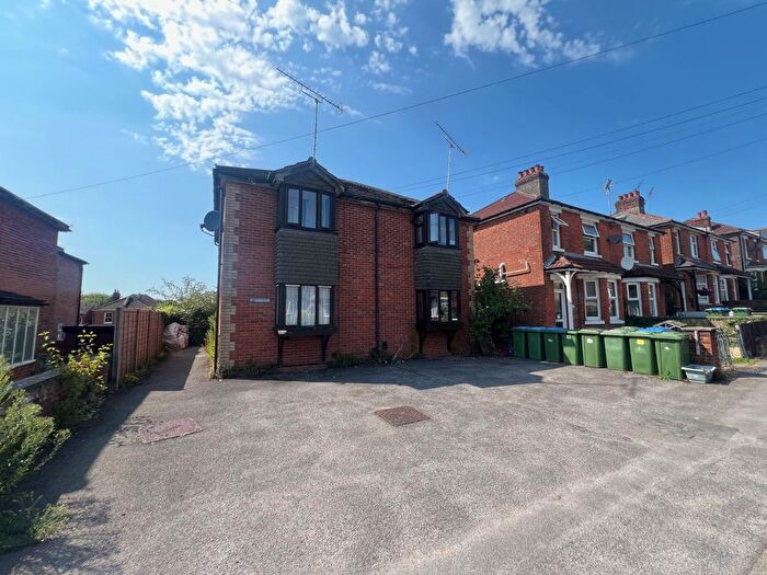 Studio To Rent In Newton Road, Southampton, Hampshire, SO18