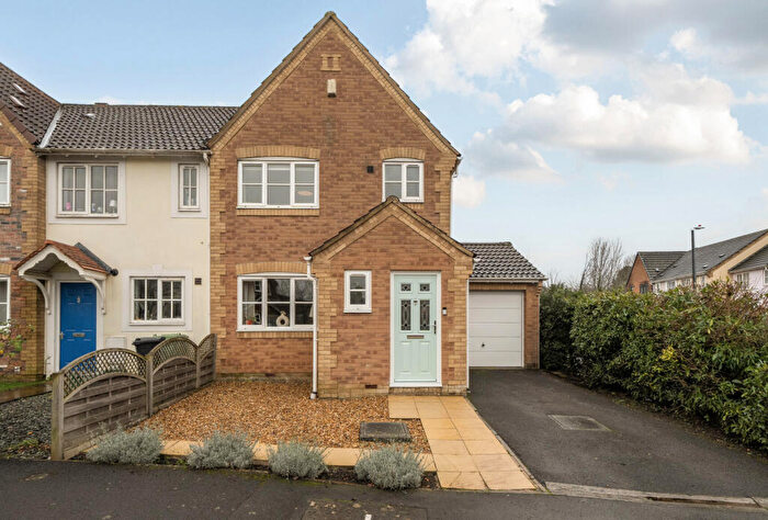 3 Bedroom End Of Terrace House For Sale In Bakers Ground, Stoke Gifford, Bristol, Gloucestershire, BS34