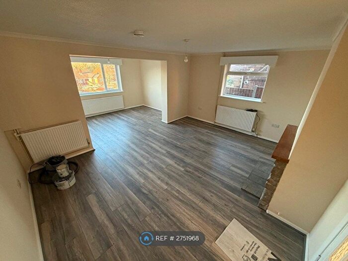 3 Bedroom End Of Terrace House To Rent In Hillary Road, Maidstone, ME14