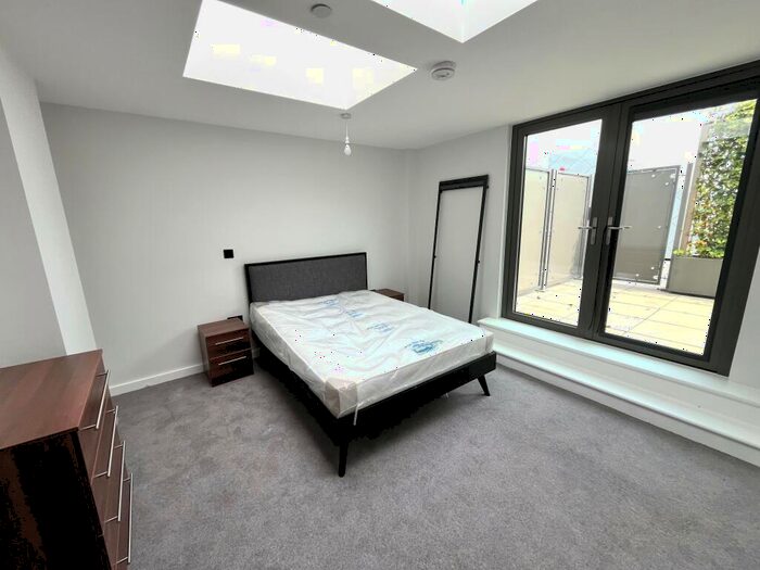 2 Bedroom Apartment To Rent In Apex Lofts, B12