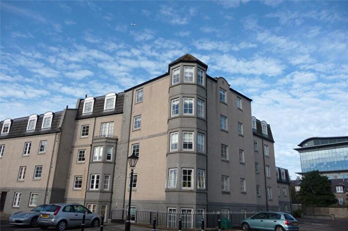 2 Bedroom Flat To Rent In Fonthill Avenue, Aberdeen, AB11