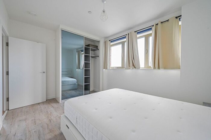 1 Bedroom Flat For Sale In Armada Way, Gallions Reach, London, E6