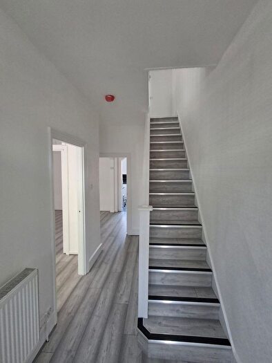 3 Bedroom Terraced House To Rent In St.James Road, Mitcham, CR4