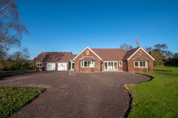 4 Bedroom Detached Bungalow For Sale In Drove Road, Chilbolton, Stockbridge, SO20