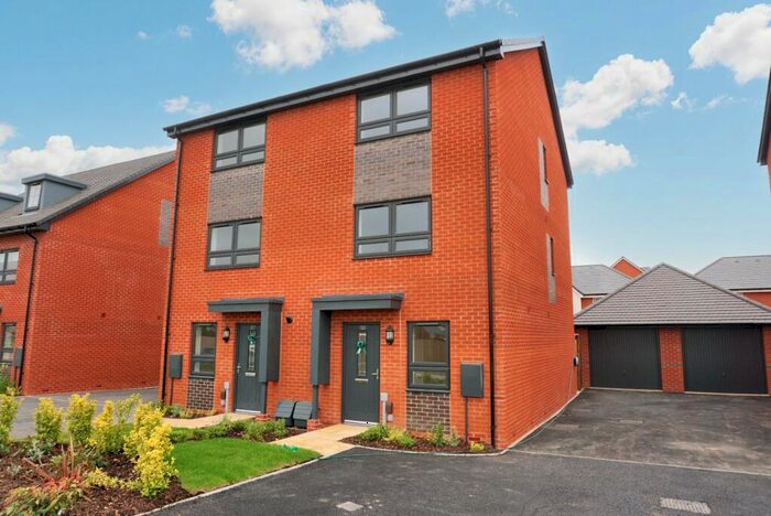 3 Bedroom Semi-Detached House To Rent In White Lias Way, Upper Lighthorne, Leamington Spa, Warwickshire, CV33