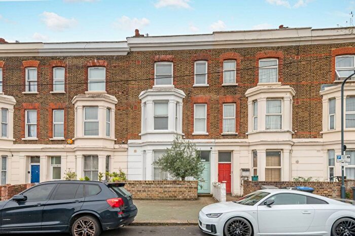 Studio To Rent In Claremont Road, Queen's Park, London, W9