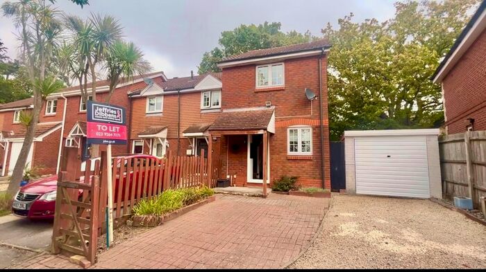 2 Bedroom Semi-Detached House To Rent In Devonshire Gardens, Bursledon, Southampton, SO31