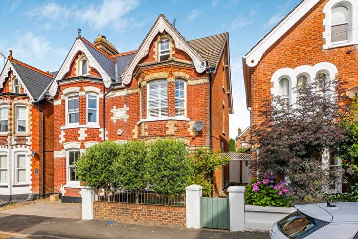 4 Bedroom Semi-Detached House For Sale In Bedford Road, Horsham, RH13