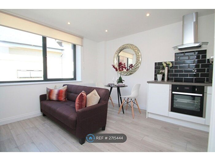 1 Bedroom Flat To Rent In Wing House, Aylesbury, HP20