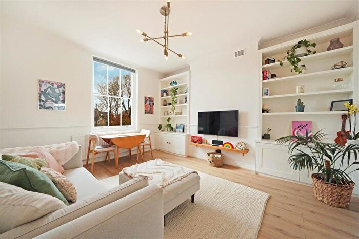 1 Bedroom Apartment To Rent In Burnt Ash Hill, London, SE12