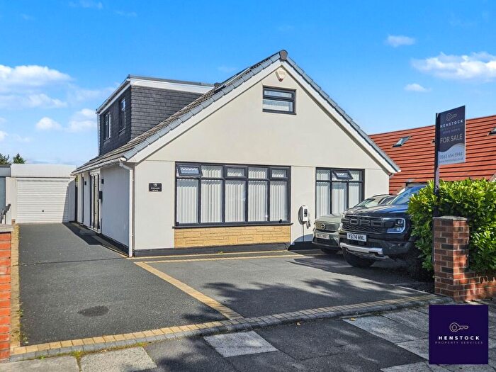 4 Bedroom Detached House For Sale In Evesham Road, Manchester, Alkrington, Middleton, M24