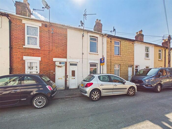 2 Bedroom Terraced House For Sale In New Street, Gloucester, Gloucestershire, GL1