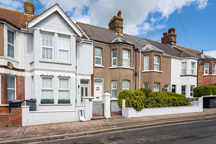 3 Bedroom Terraced House For Sale In Victoria Avenue, Margate, Kent, CT9