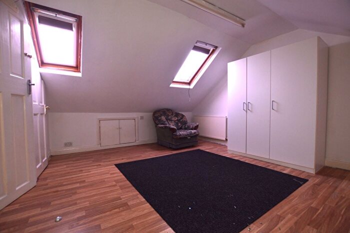 5 Bedroom Terraced House To Rent In Bedford Road, London, E6