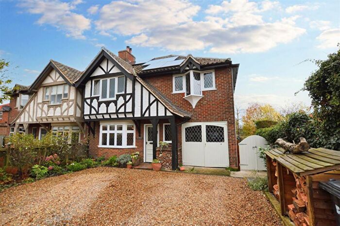 4 Bedroom Semi-Detached House For Sale In Handford Drive, Sheringham, NR26
