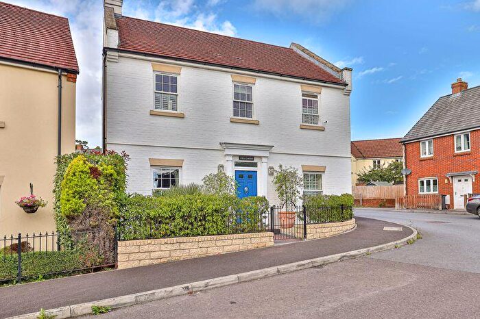 4 Bedroom Detached House For Sale In Cuckoo Hill, Bruton, BA10