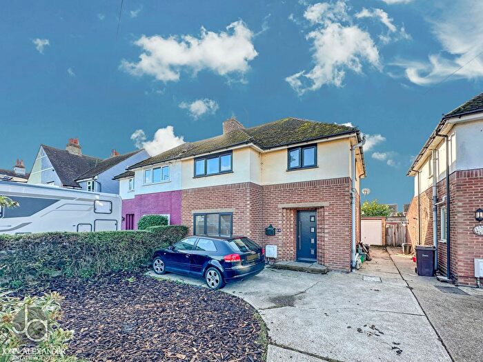 3 Bedroom Semi-Detached House For Sale In Dugard Avenue, Colchester, CO3
