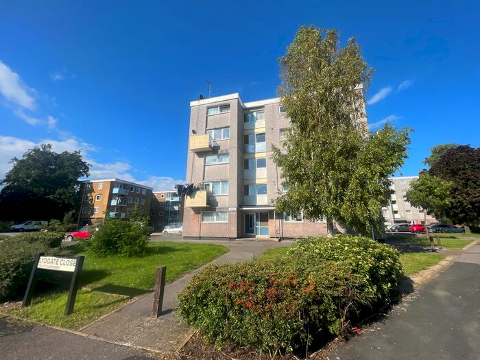 2 Bedroom Flat To Rent In Lydgate Road, Thornhill, Southampton, Hampshire, SO19