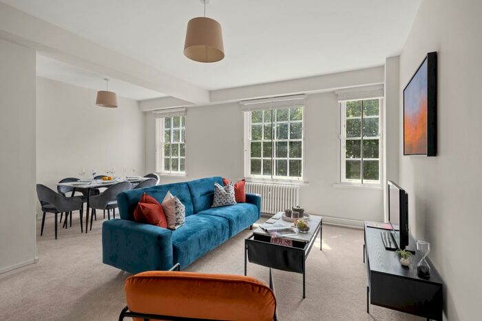 3 Bedroom Flat To Rent In Raleigh House, Dolphin Square, Chichester Street, London Lx, London, SW1V