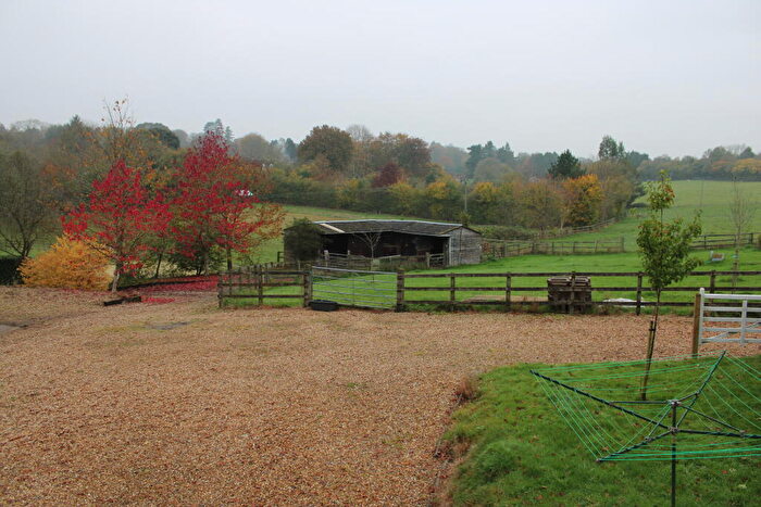 2 Bedroom Cottage To Rent In Redlynch, SP5