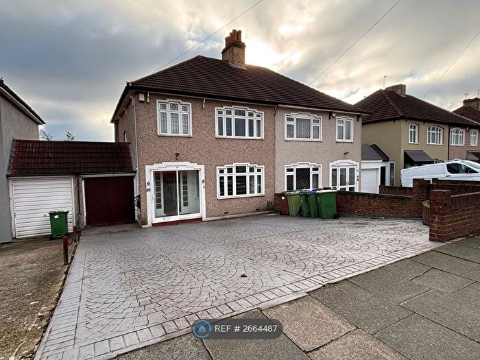 3 Bedroom Semi Detached House To Rent In King Harolds Way, London, DA7