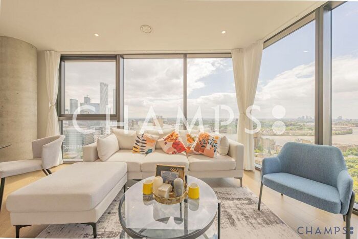 2 Bedroom Flat To Rent In Vetro Court, Salter Street, Canary Wharf, London, E14