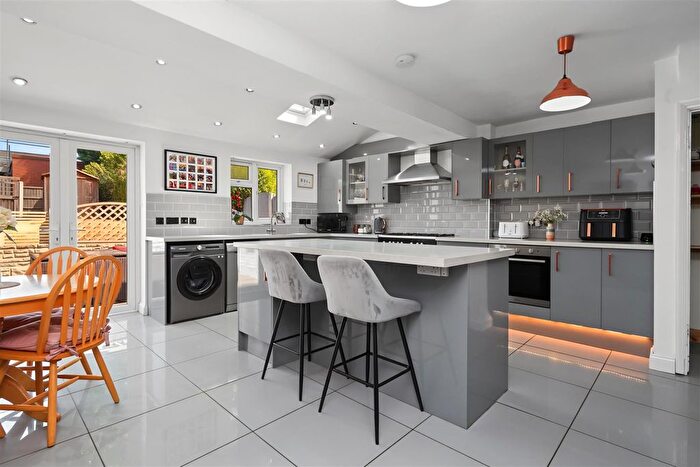 2 Bedroom Terraced House For Sale In Rosecroft Drive, Nottingham, NG5