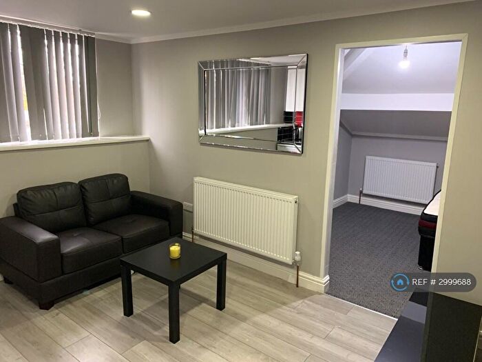 1 Bedroom Flat To Rent In Claremont, Bradford, BD7