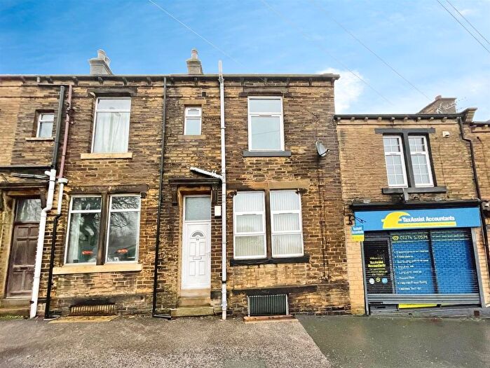 2 Bedroom Terraced House For Sale In Holroyd Hill, Bradford, BD6