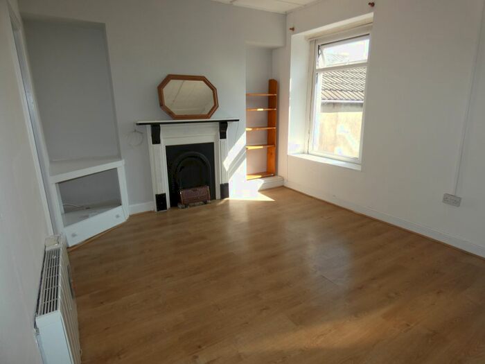 2 Bedroom Flat To Rent In Oxford Street, Swansea, SA1