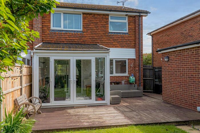 3 Bedroom Property To Rent In Malvern Park, Herne Bay, CT6