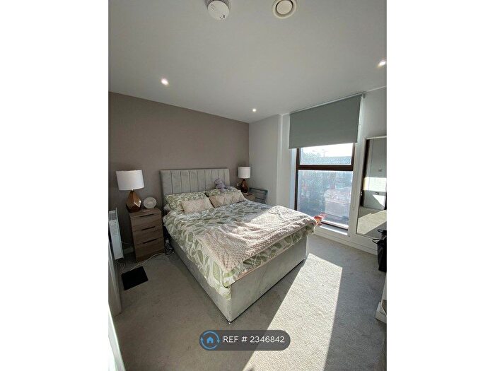 2 Bedroom Flat To Rent In Crump Street, Liverpool, L1