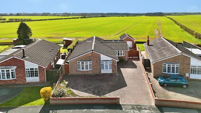 4 Bedroom Detached Bungalow For Sale In Westlands Road, Sproatley, Hull, HU11