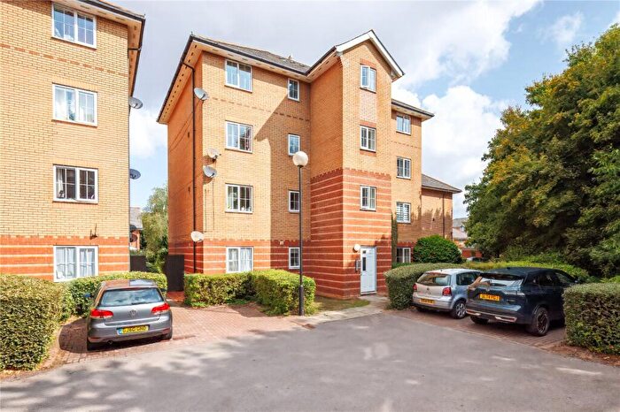 2 Bedroom Apartment For Sale In Cory Place, Windsor Quay, Cardiff, CF11