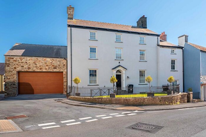 8 Bedroom Link Detached House For Sale In St. James Street, Narberth, SA67